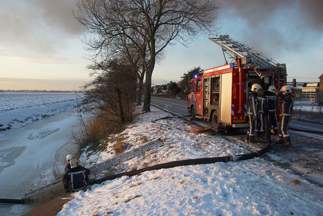 2012/41/GB 20120206 040 Binnenbrand loods Schipholweg.jpg